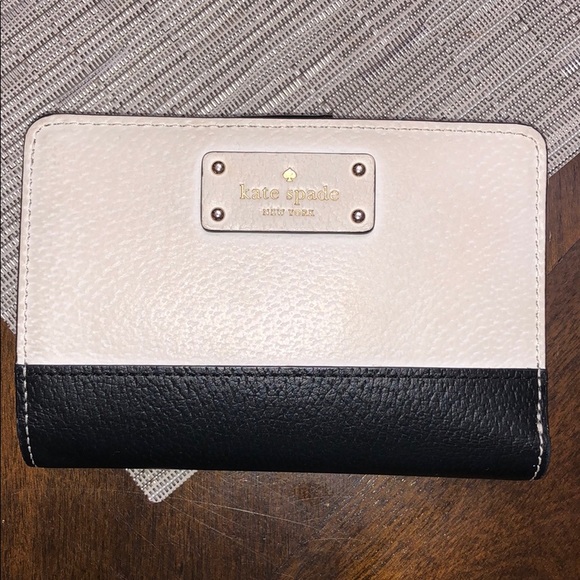 kate spade Handbags - Kate Spade wallet